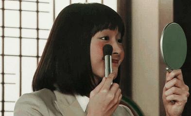 为什么有的人化妆一点瑕疵都没有,为什么有的人化妆反倒难看了