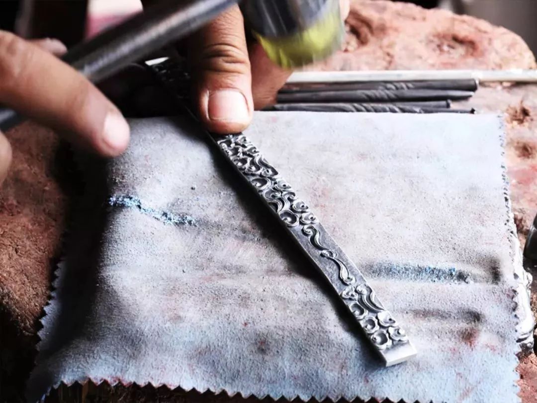 铸工匠之魂弘扬创新精神,铸银者