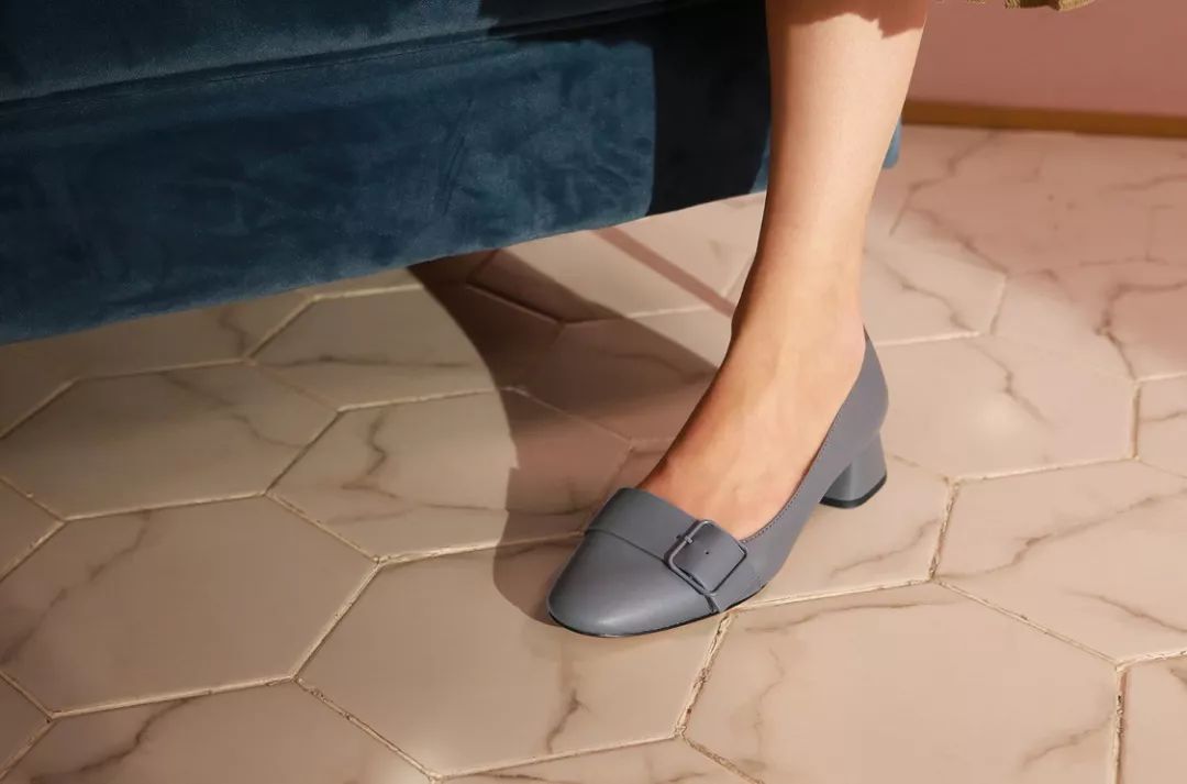 小ck新出的鞋子,小ck轻奢单鞋