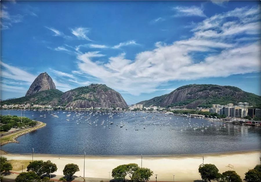 阳光沙滩比基尼：两不厌，两相欠