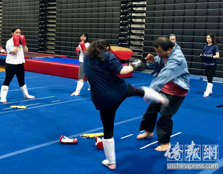 反骚扰浪潮带火女子防身课,大学课堂教习双节棍