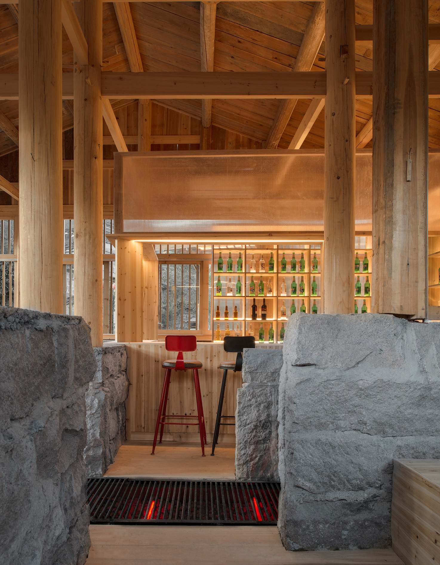 店铺合集丨那些深夜里的酒吧为何让你如此着迷？