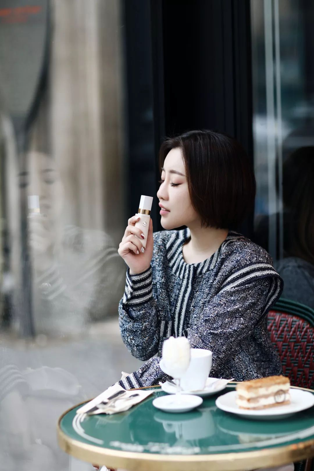 用鼻子寻找春天,用鼻子闻气味找对象