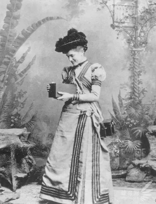 照相机至今已有多少年的历史了,19世纪照相机发展史