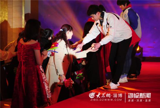 “星光耀眼鼻你有型”2019美联臣明星盛典暨5周年庆典华丽落幕