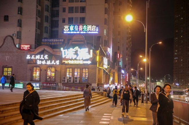 贵阳门面商铺出租花果园,花果园小门店出租