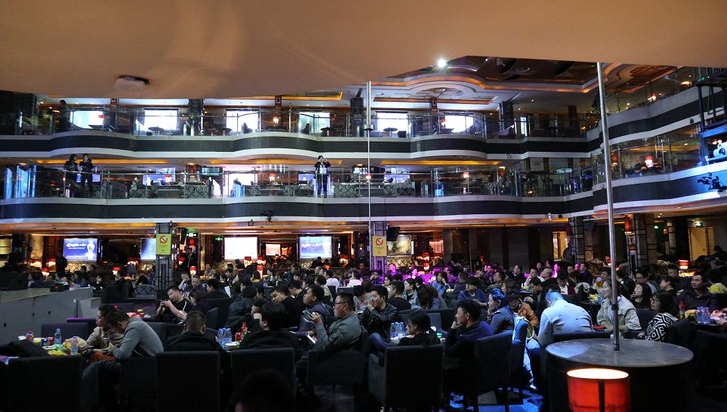 西安34届蓝装家博会现场采访,2019年3月西安蓝装家博会活动