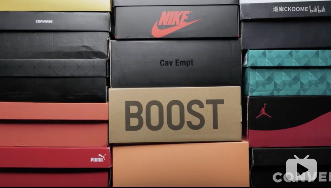 看别人穿名牌心理自卑,看别人穿的鞋多贵