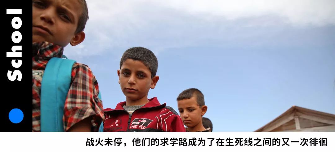 离开马普托之前，他将30件珍藏版球衣留给了非洲少年