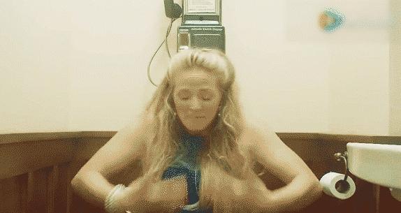 穿上这件冰膜*裤内**，立降3度，湿气3s排出，闪变挺翘蜜桃臀