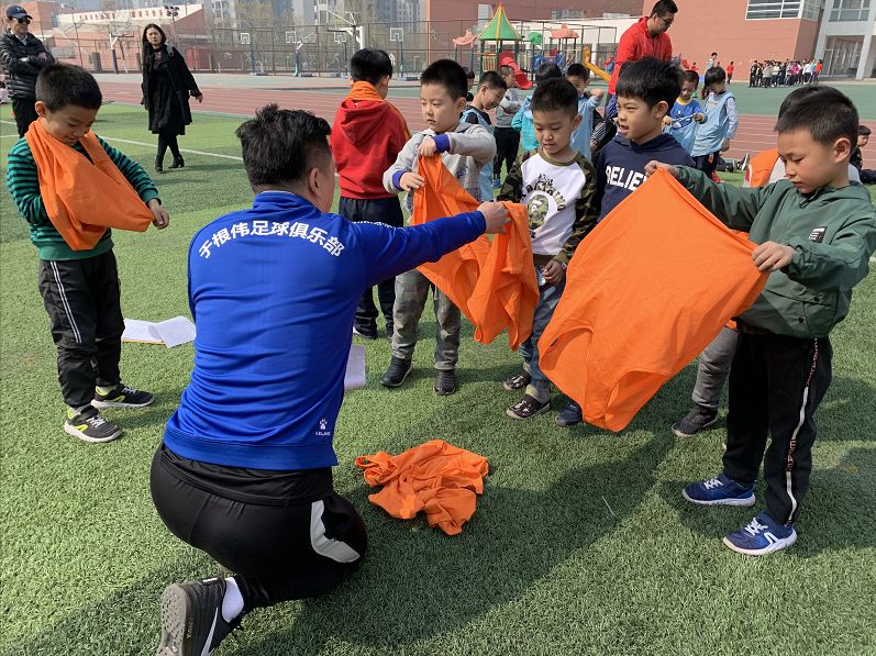 到四所学校进行组队选拔,俱乐部深耕滨海新区人才培养