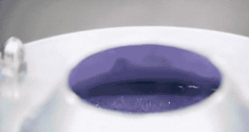 看过游乐园必备棉花糖机!开始思考棉花糖是怎么被卷成「云朵」的...