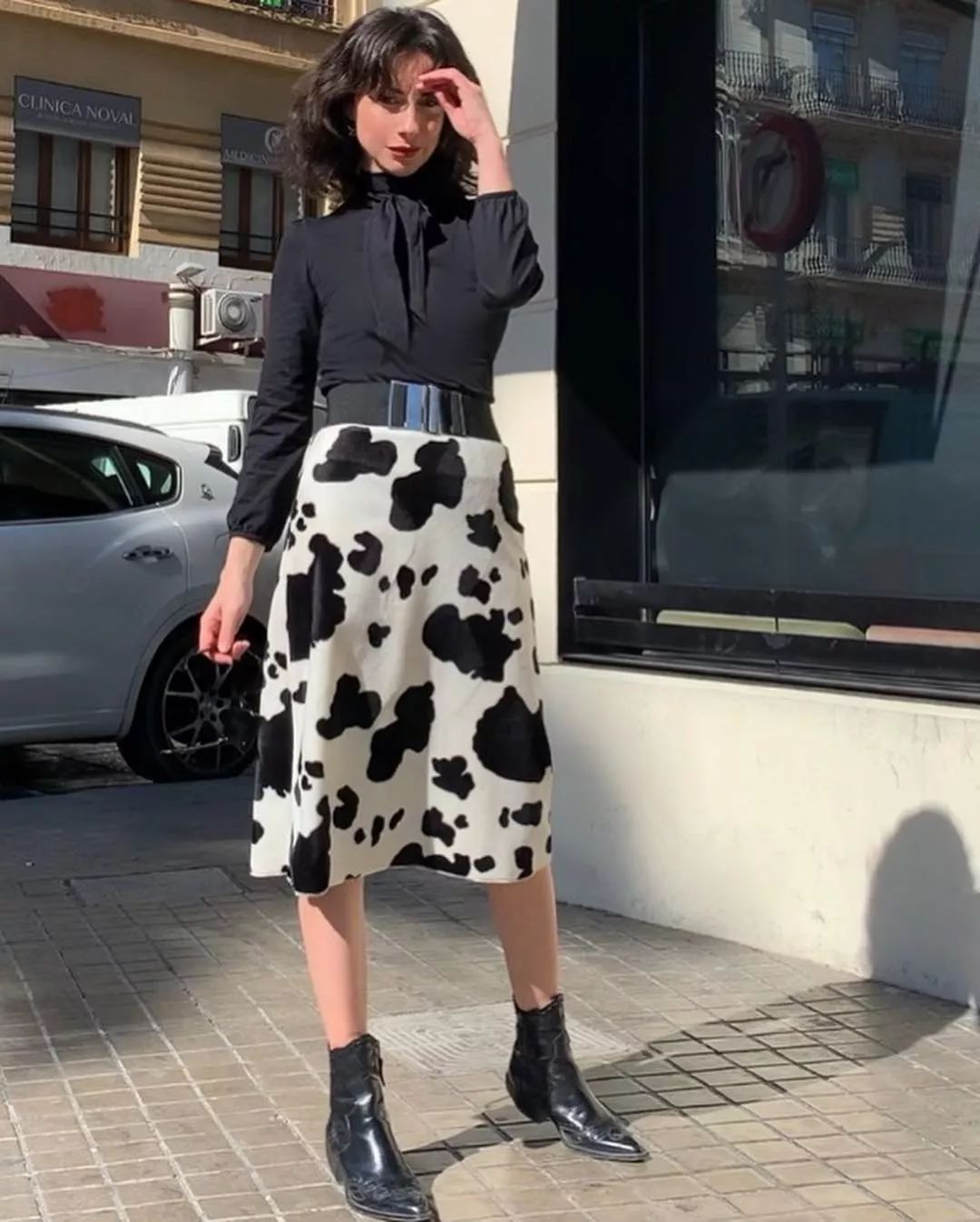 豹纹OUT，下一个C位印花轮到奶牛纹上场！