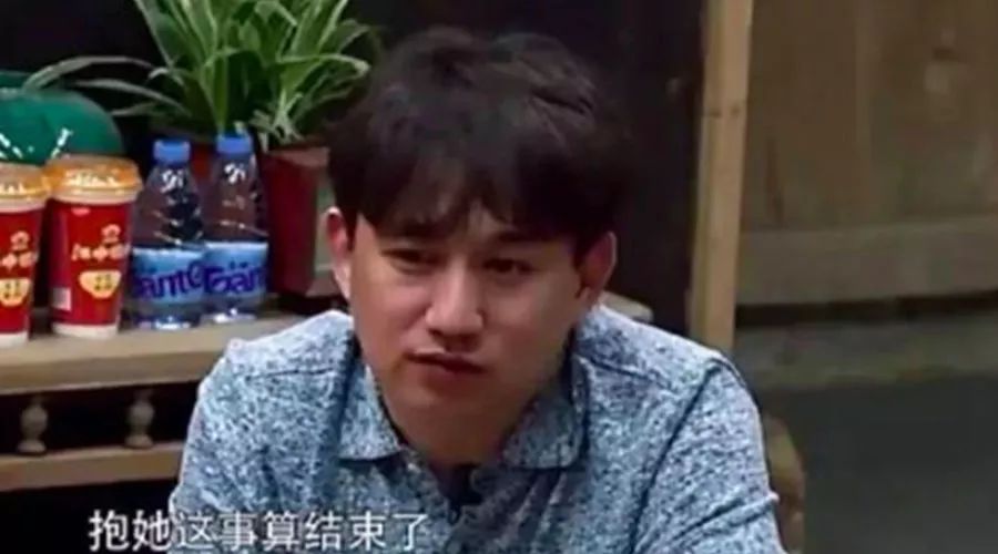 四岁小孩不走路要求妈妈抱的危害,小孩子会走路了为什么老是要抱