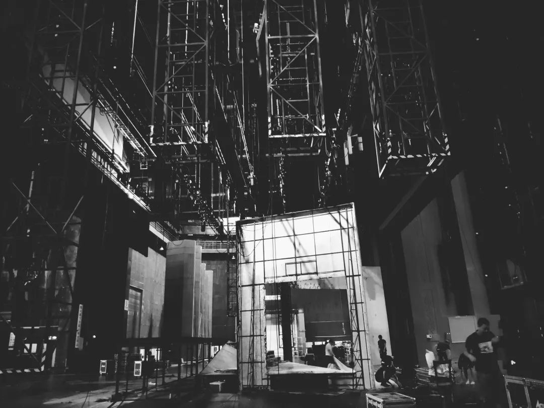 黑洞过后，猜想不止|错过厦大的这部原创话剧，你还要再等一年！