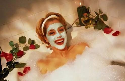 鸡皮肤严重夏天穿什么,夏天鸡皮肤发红