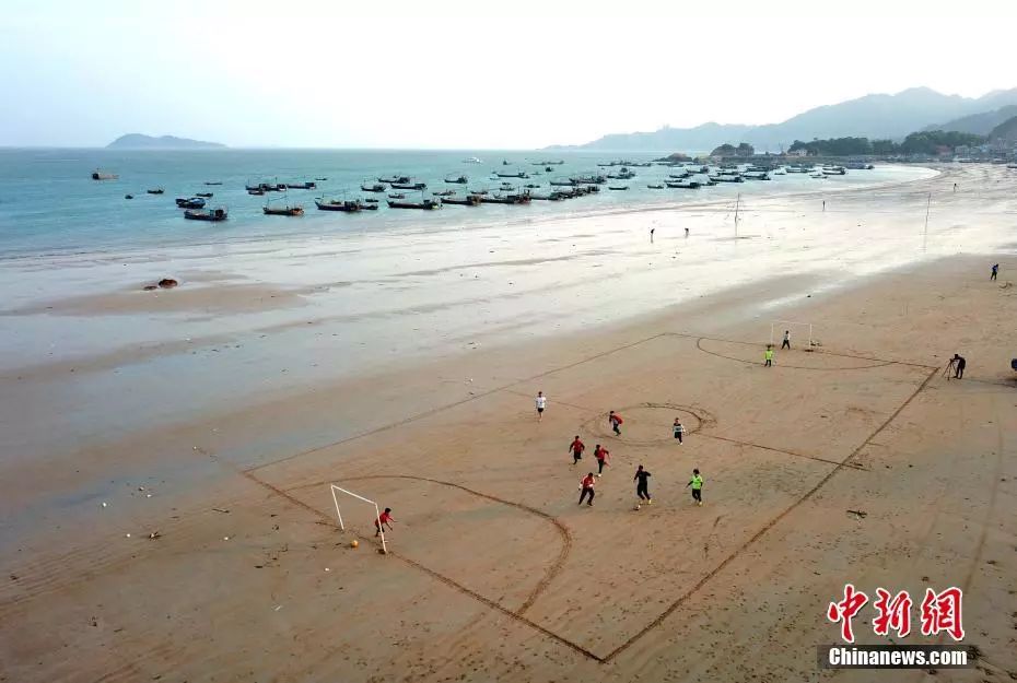 中国新闻社100周年,霞浦百元足球场