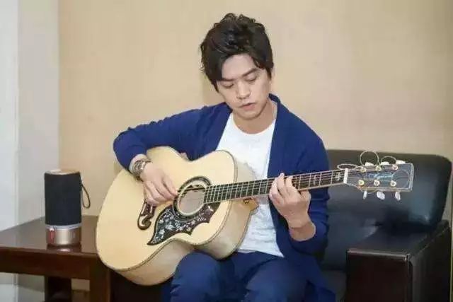 高圆圆刘雯同款单品,高圆圆刘雯内搭