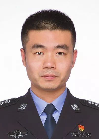 张玉滚获得了什么奖牌,张玉滚感动中国颁奖词