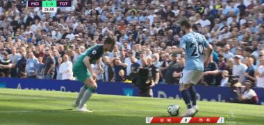 福登德布劳内进球,福登错失德布劳内传球