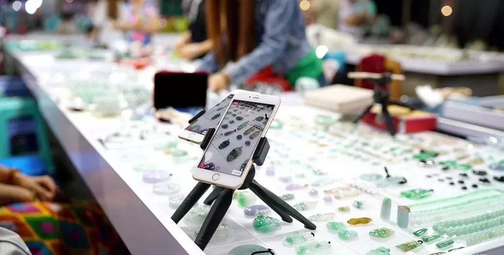 壮丽70年奋斗新时代的视频,壮丽70年奋斗新时代美篇