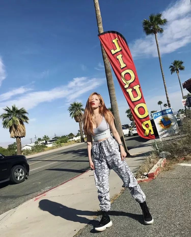 内衣的多种穿搭,夏天的内衣怎么穿才优雅显瘦舒服