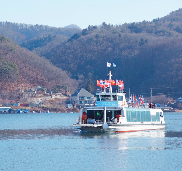 济州冬日的海，首尔春日的花，那些电影里的故事