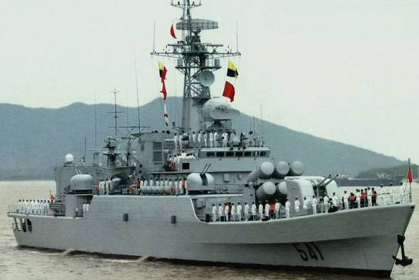 海军战舰舰徽图片,真正的军舰舰徽