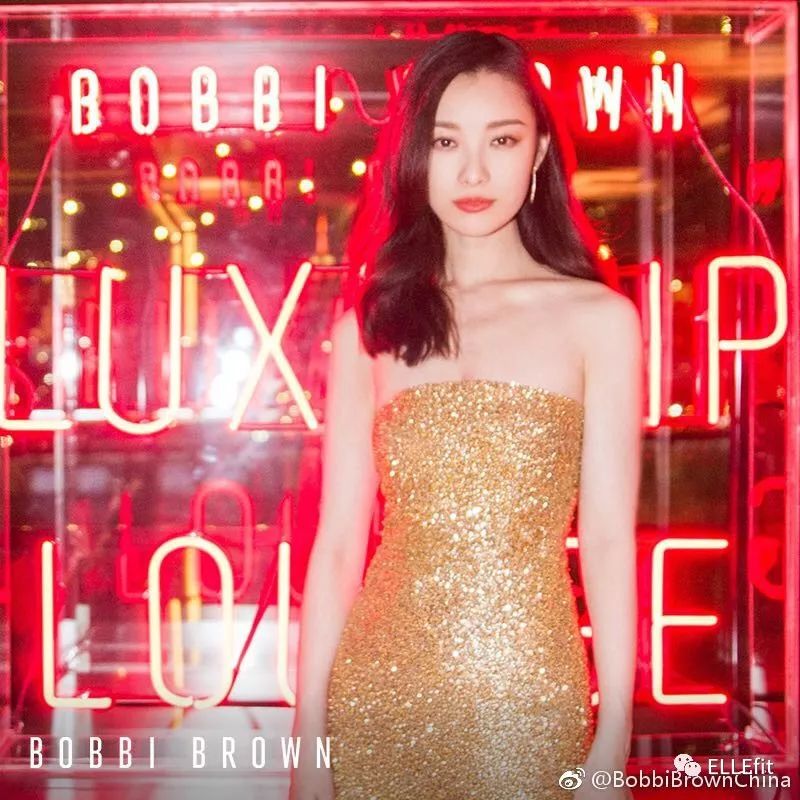 倪妮宋茜穿吊带有风情,宋茜身材长腿