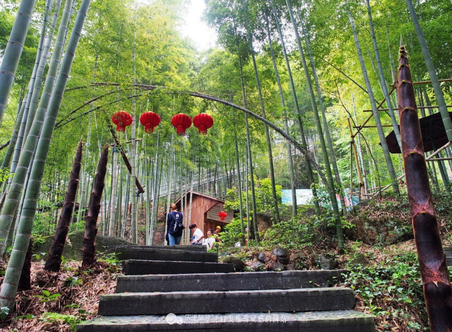 隐藏大山深处的小村庄,一个山清水秀的美丽小村庄