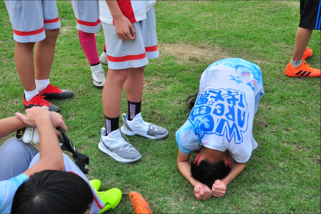 【活力邓中】昔日冠军的陨落——记初二2班足球文化节班际淘汰赛