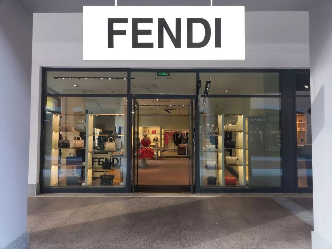 怎么穿的让人高攀不起,怎么穿看起来贵