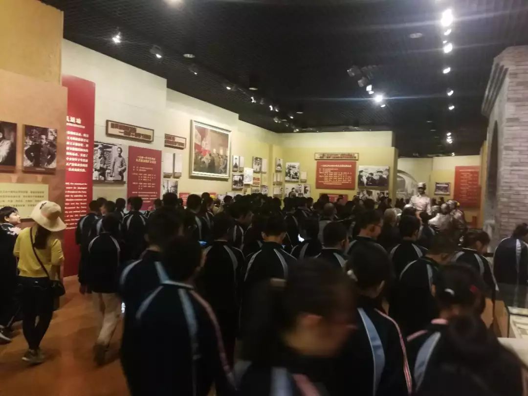 闄曡タ瀛︿範杩藉绾㈣壊瓒宠抗绯诲垪娲诲姩,鎺㈢储姹傜煡涔嬫梾瀵昏绾㈣壊瓒宠抗