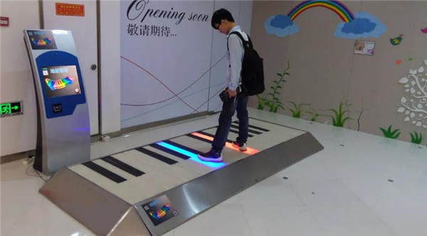 恒大金沙滩和海上嘉年华哪个好,金沙滩游乐场嘉年华