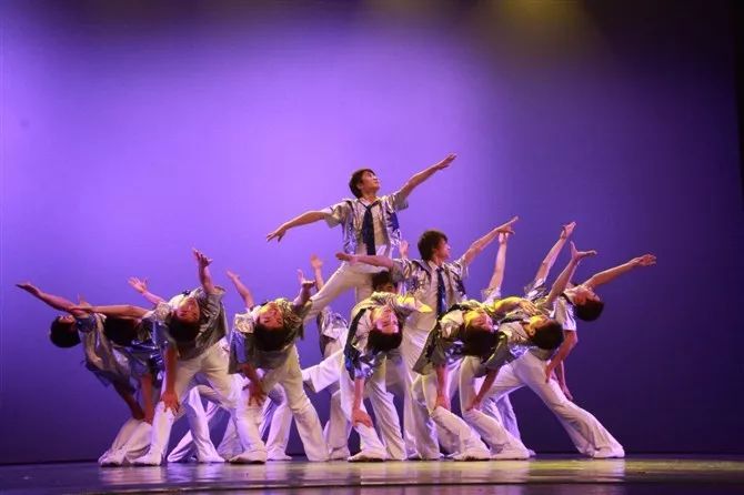 焦作市突出创新智造发展,河南焦作创新学校