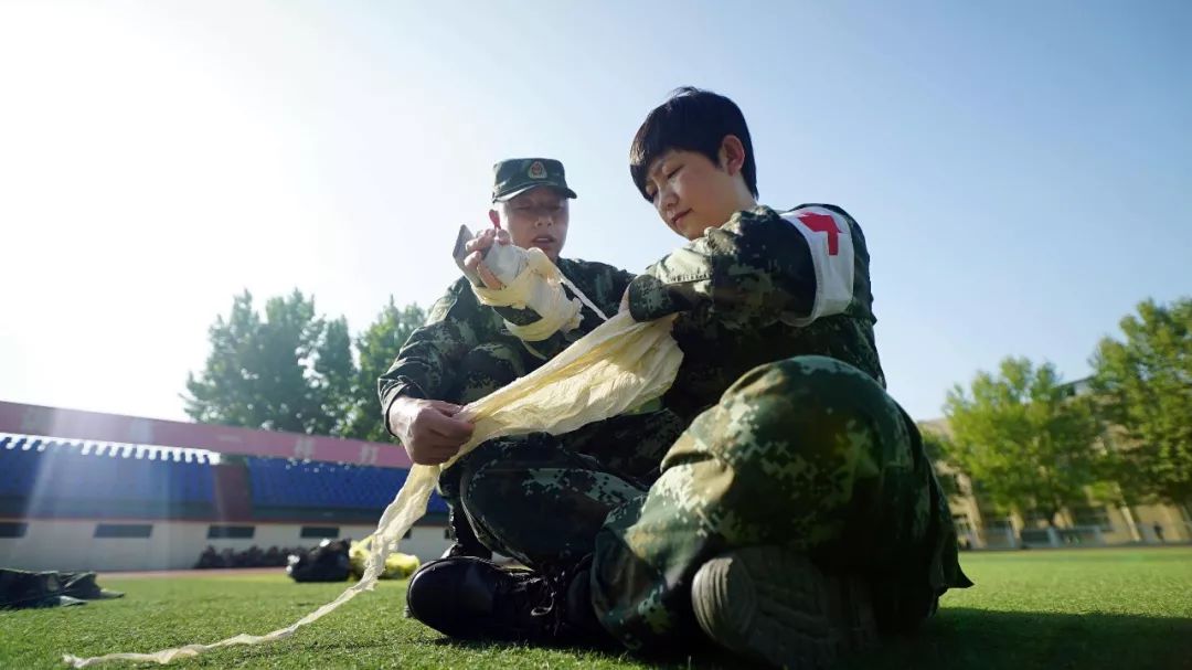 在战场上如何避免损失,假如在战场上受伤了