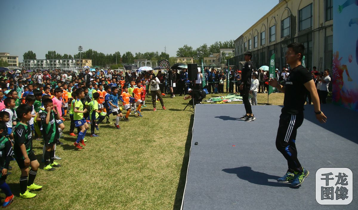 2019北京市级社会足球活动第5届“爱踢客”杯国际足球邀请赛举行