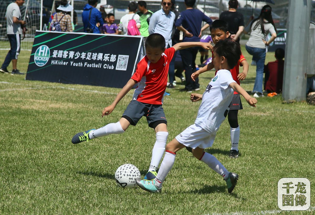 2019北京市级社会足球活动第5届“爱踢客”杯国际足球邀请赛举行