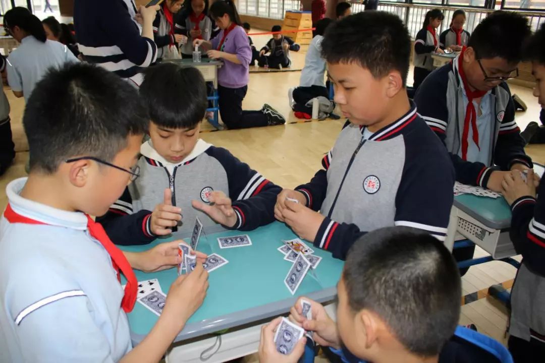 快乐体验快乐成长,快乐体验成长绘画二年级