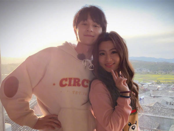 到底在没在一起？这两人真的好迷啊……