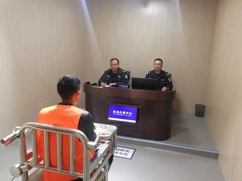 为筹网资，盗窃二人组先从自己家“练手”