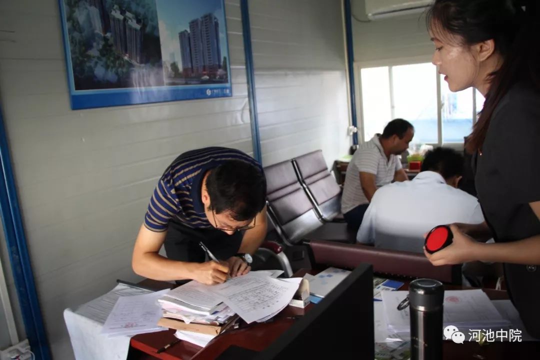 挖掘机其实也并不容易,挖掘机都不会开的男人怎么办