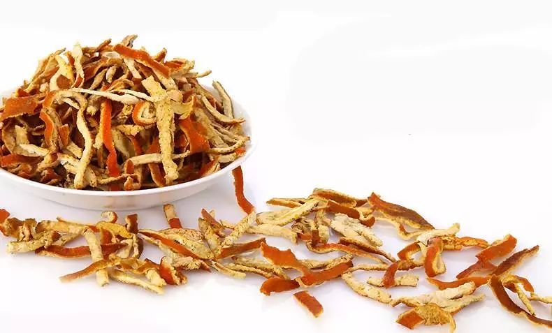 保温杯泡茶好还是不泡好,保温杯里面泡什么对身体比较好