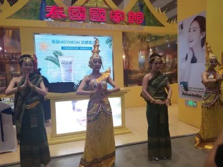 今天，60多家世界电商云集郑州！2万多种全球好货来到家门口！