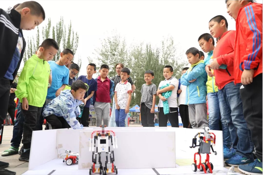 六一科技艺术节,体育科技艺术节开幕式