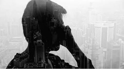 神回复：“我从没贩过毒，只是为别人‘代购’了*品毒**”——“法盲”的代价是有期徒刑十余年