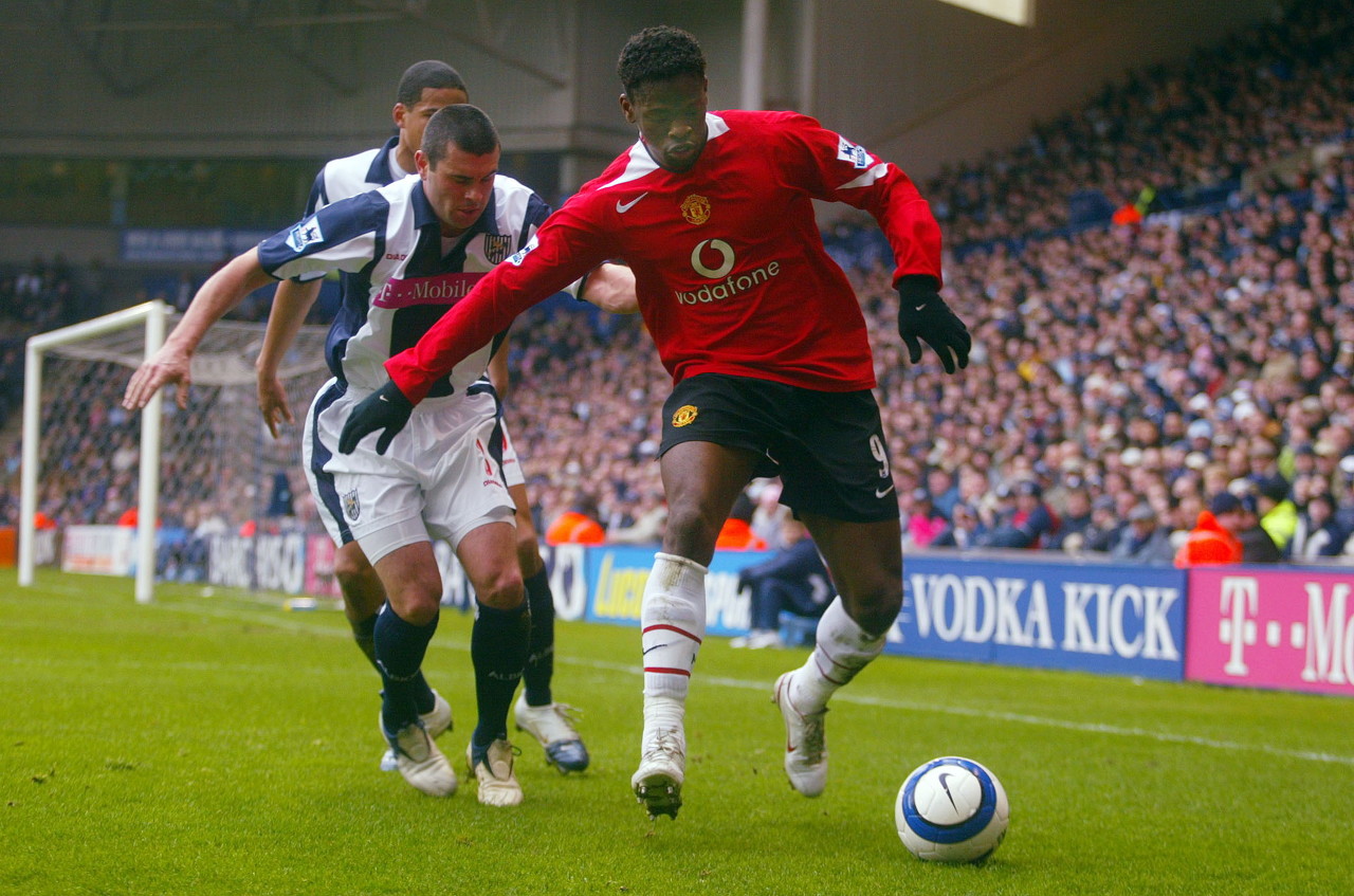 【足坛掌故】萨哈——曼联黄金时代的9号