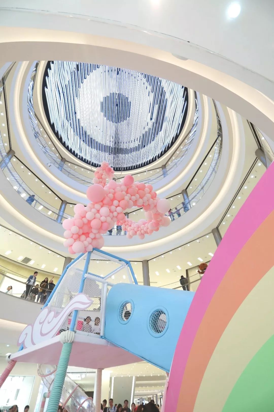 新店开业10w人围观,开业典礼1万人围观