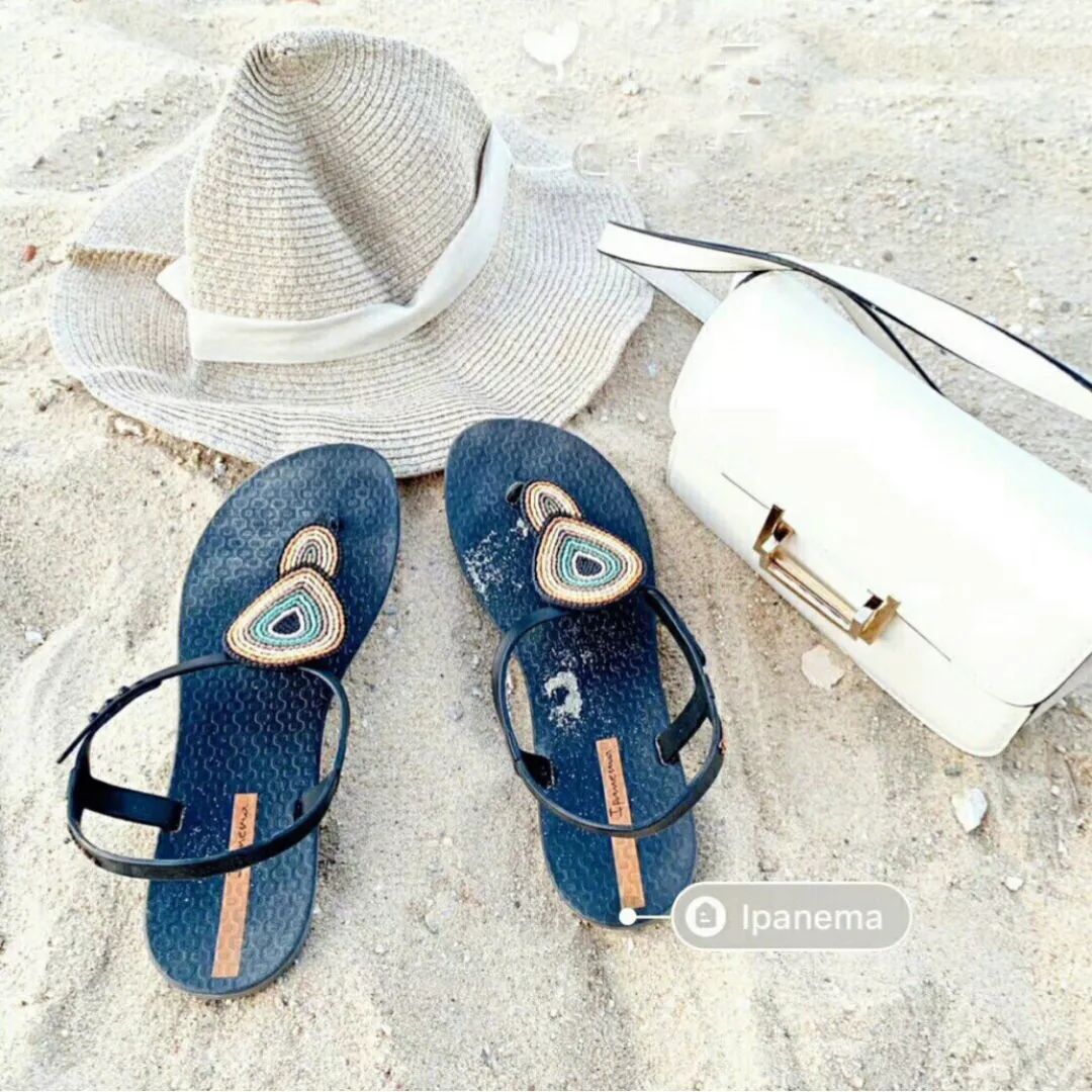 今夏最值得入手的4双网红凉鞋,今年最流行的三双凉鞋