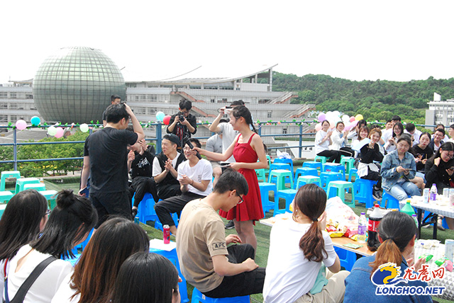 送别毕业生晚会,毕业典礼送别高三学长学姐